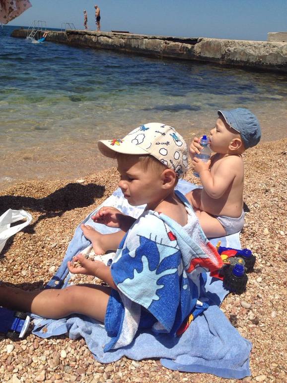 мы на море!))