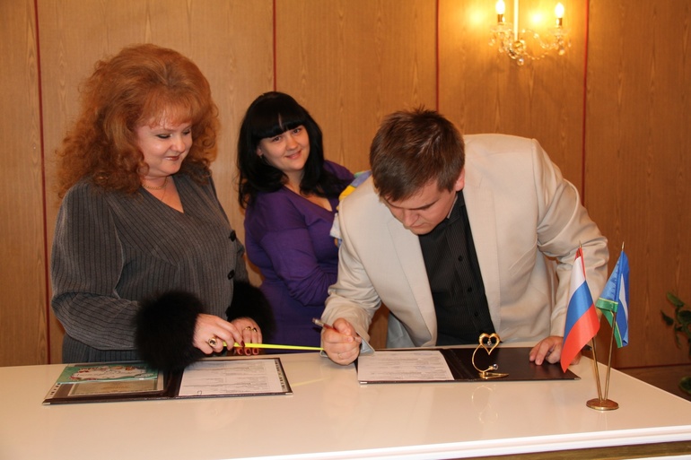 Фотоотчет с торжественной регистрации новорожденного.19.09.2013.Чеховский ЗАГС.