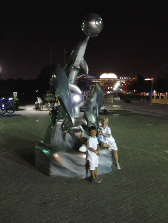 сева с родителями отдыхает в ЭМИРАТАХ!