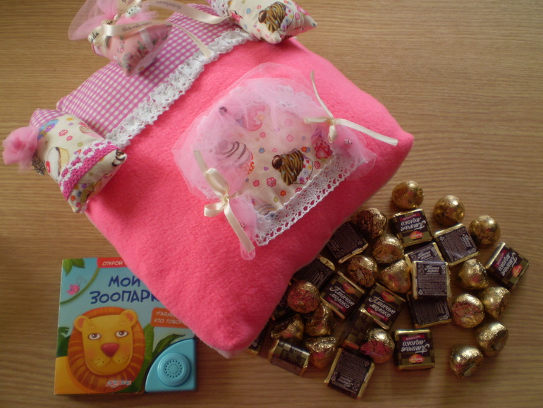 А у нас  ТАКИЕ ПОДАРКИ!!!