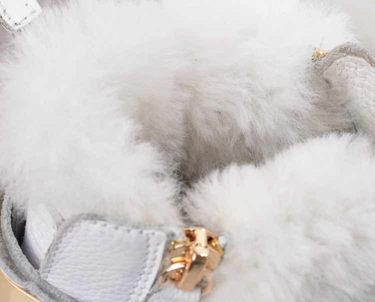 Giuseppe Zanotti зима