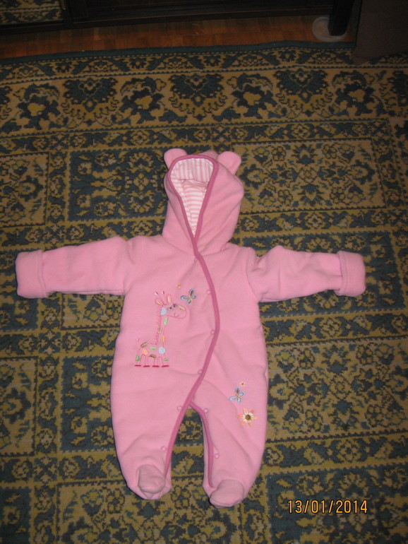 Детские вещи б/у пару раз и новые. Пакетом или по отдельности.