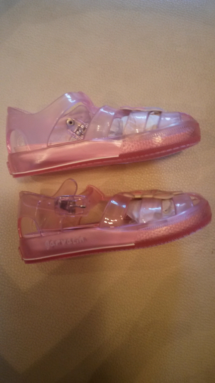 Новые туфельки Garvalin Kids на девочку 22 размер, Новые пляжки Garvalin для девочки/14 см стелька