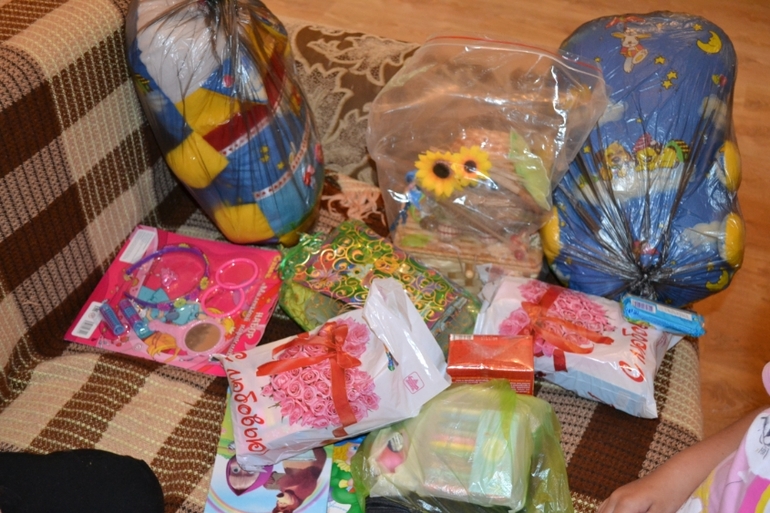 Вагон и КамАЗ подарков!