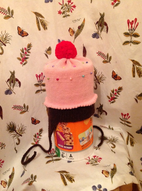 Шапка пироженка