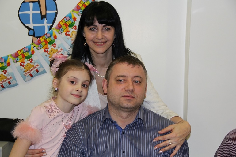 Артему 5 лет,наш день рождения