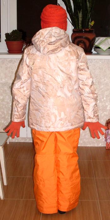 Зимняя одежда для девочки на рост 143-146 см.