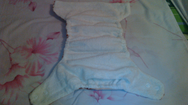 Многоразовые подгузники ALVA на любимой попе