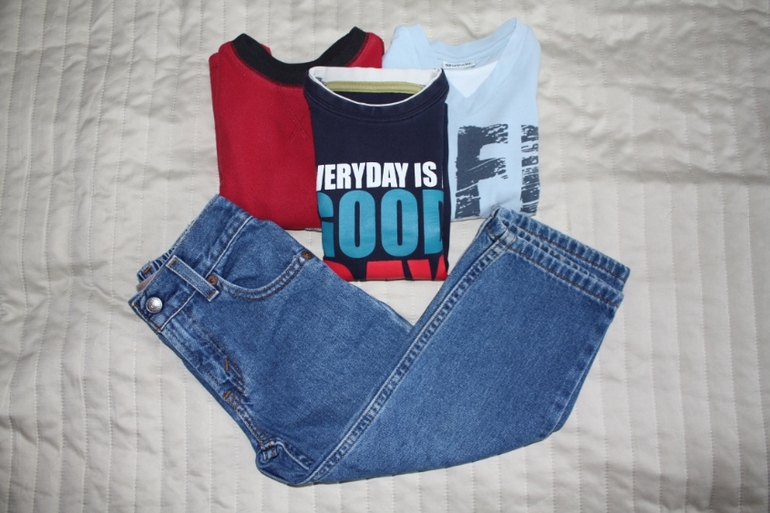 продам вещи на мальчика б\у мало Carters, Hema, G, old nevy, и др. рост 92-98