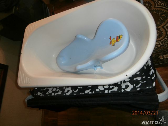 Пеленальный столик-подставка под ванночку, ванночка и горка. м. Пионерская+10 мин пешком