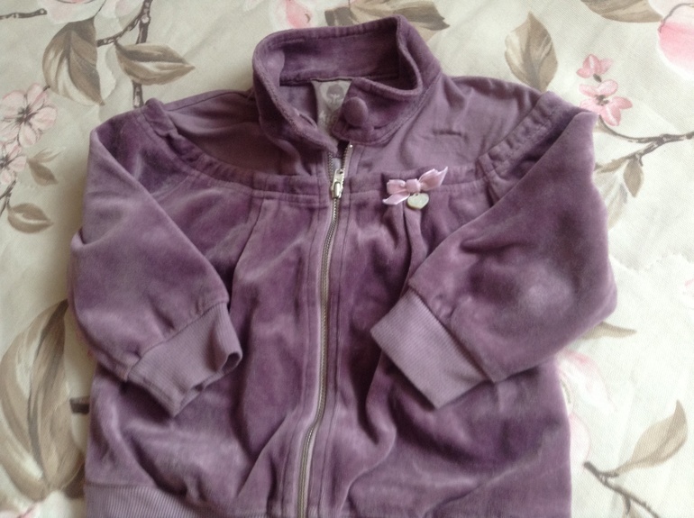 Продам очень нарядные костюмчики д/ дев. 1-2 года, идеальное состояние,Catimini, Primigi, Chi 6?