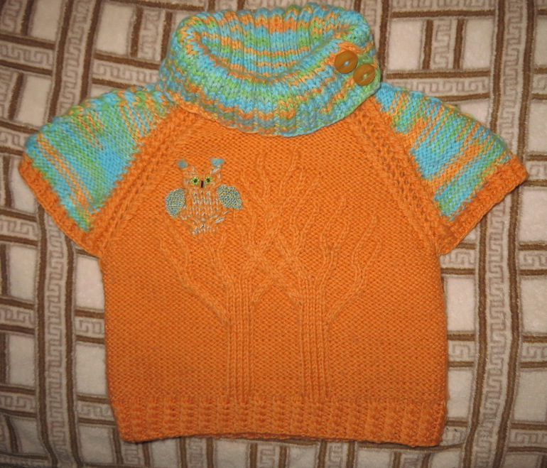 Комплект: hand-made безрукавка и лонгслив Gap.