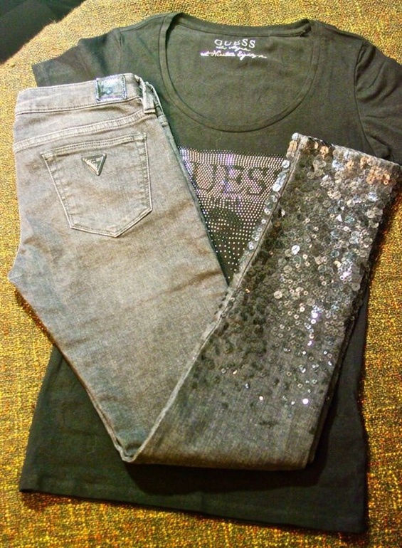 Джинсы GUESS 25-26 размер