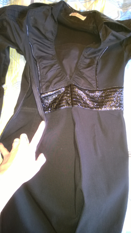 Костюмы, брюки, платья