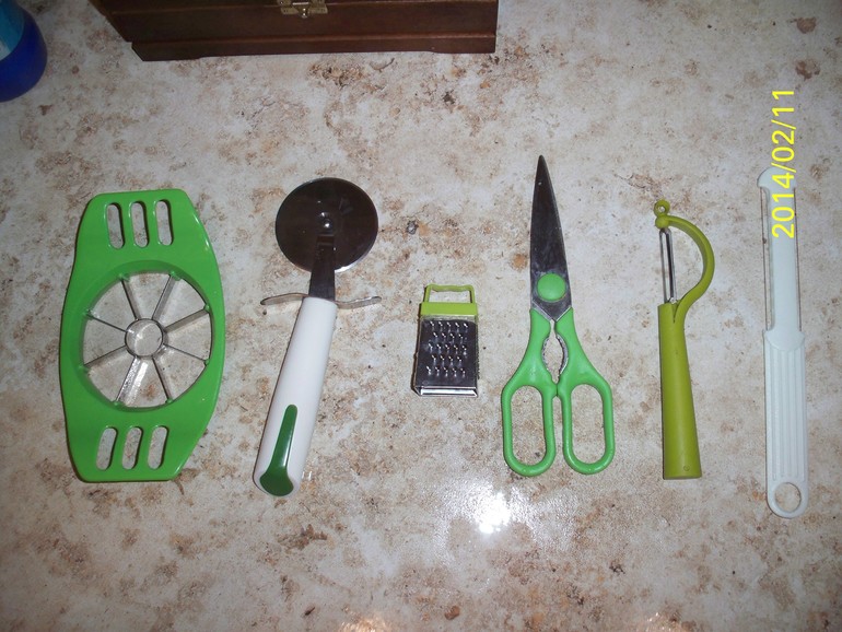 Кулинарный марафон. День 2. Посуда, кухонные принадлежности, электропомощники. Рецепты для мультиварки.