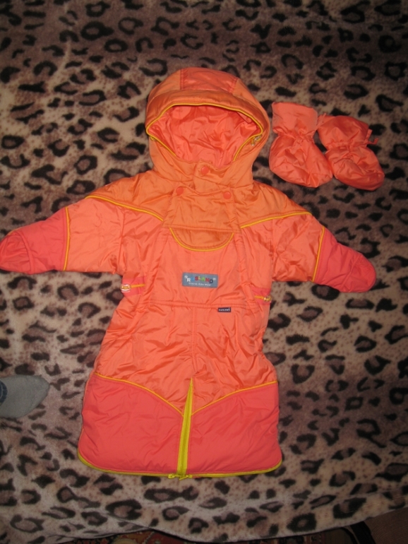 продаю комбинезон-трансформер