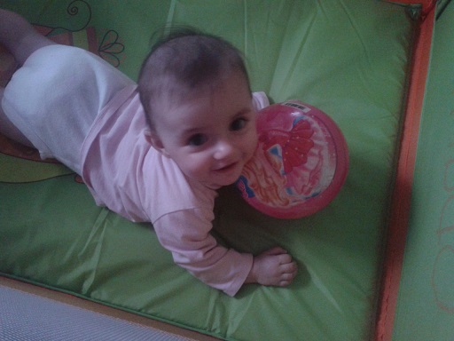 Мышка научилась ползать+фото