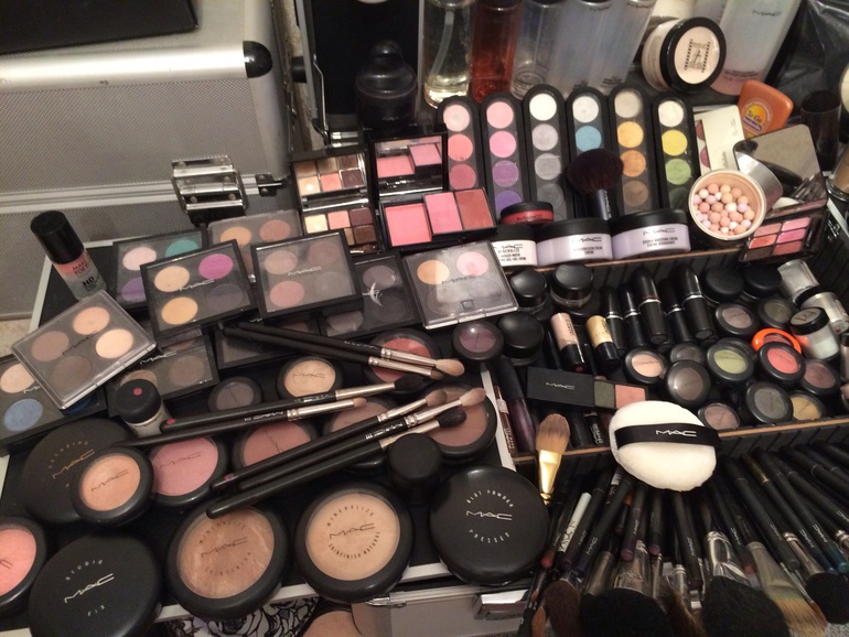 Моя любовь))) косметика МАС !!!!