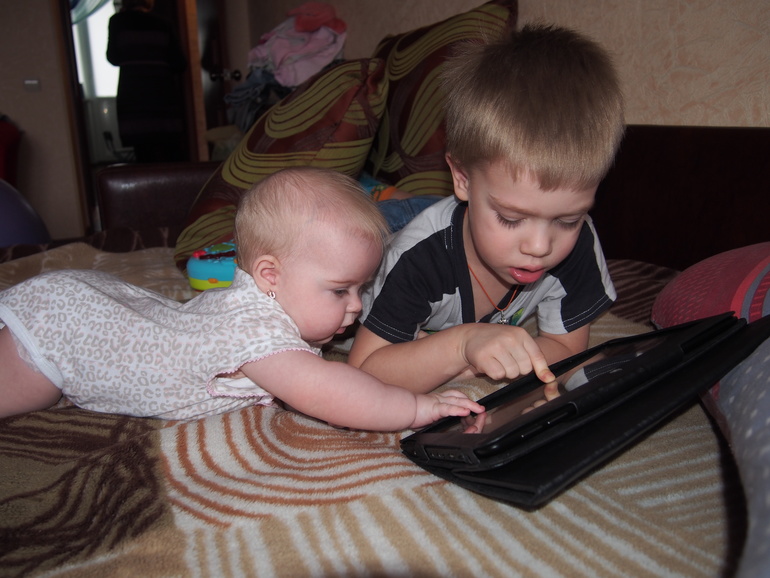 Планшет лучшая няня...