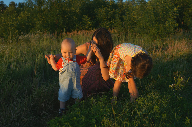 Что у нас за домом?)