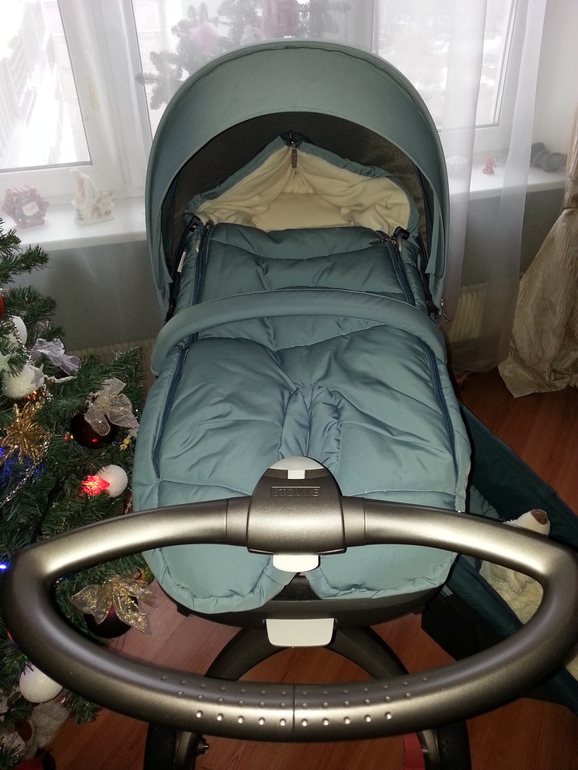 продам нашу stokke xplory